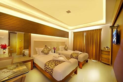 Фото Hotel Mahis Gateway