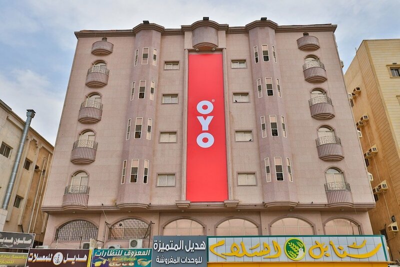 Гостиница Oyo 246 Hotel Hadeel Al Motamayezah в Джидде