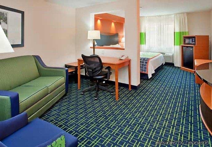 Фото Fairfield Inn & Suites Houston Humble