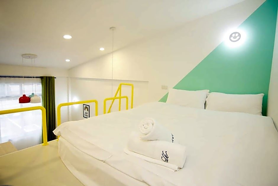 Фото Folk Poshtel Asok