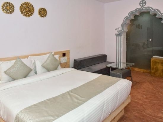 Фото Inn Morjim a Boutique Beach Hotel