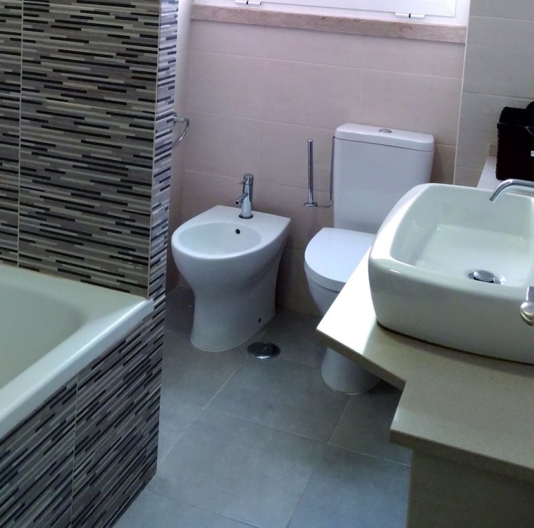 Фото Charming Family Apartment