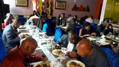 Фото Zambezi Inn Hotel