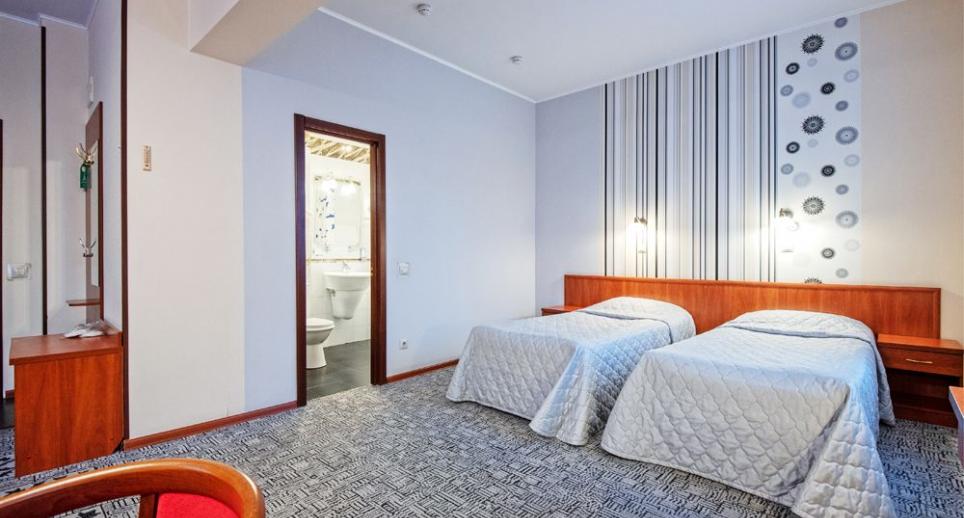 Фото отеля 2