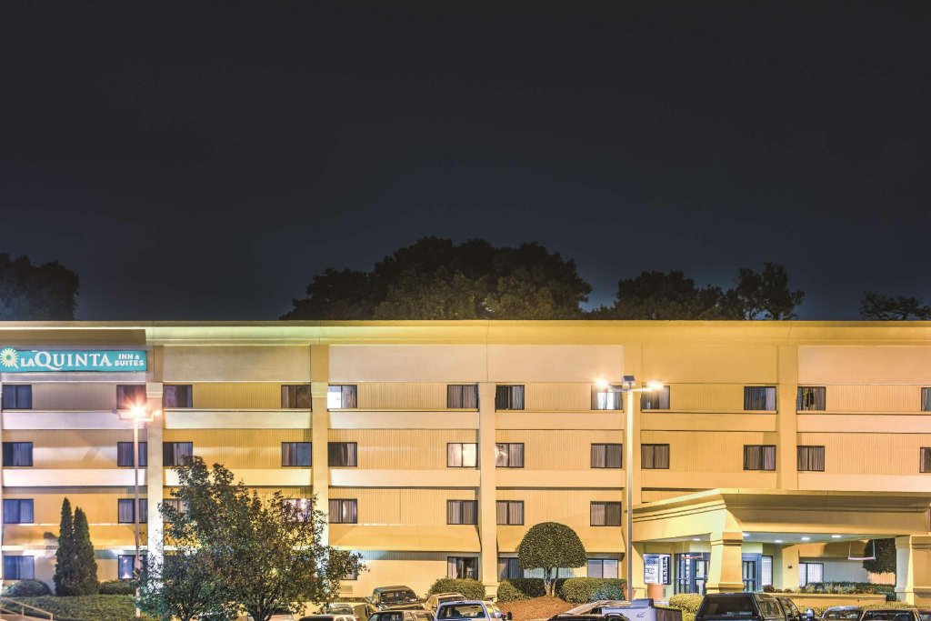 Фото La Quinta Inn & Suites by Wyndham Atlanta Roswell