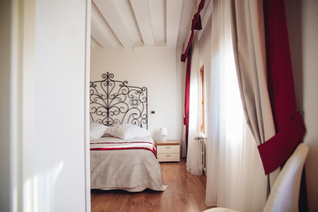 Фото Hotel Antigo Trovatore