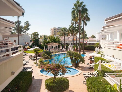 Гостиница Universal Aparthotel Elisa в Пладжа-де-Муро