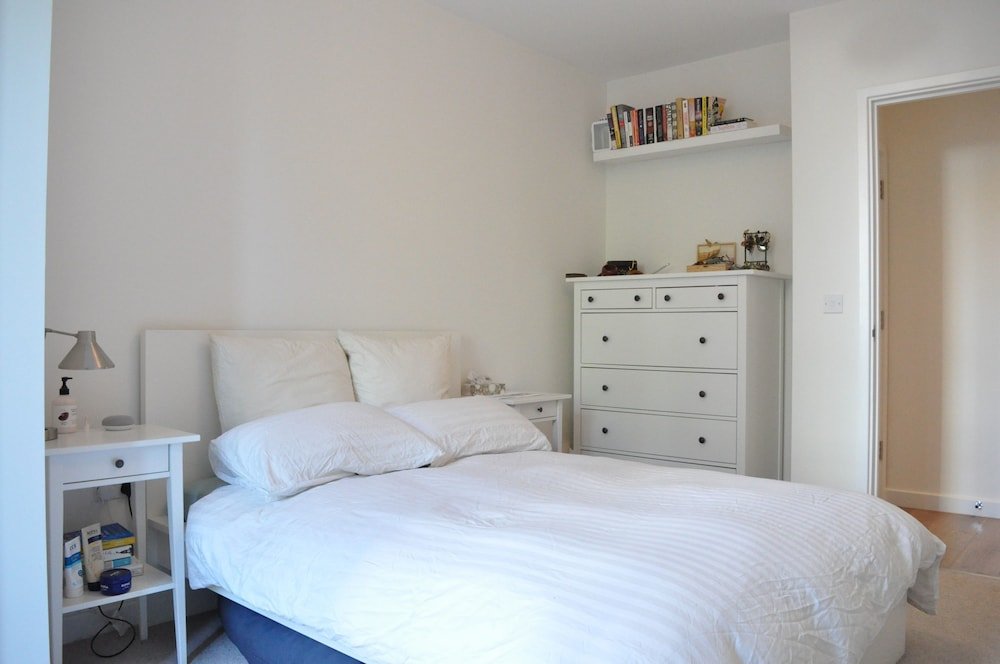 Фото Fantastic Modern 1 Bed in Brixton