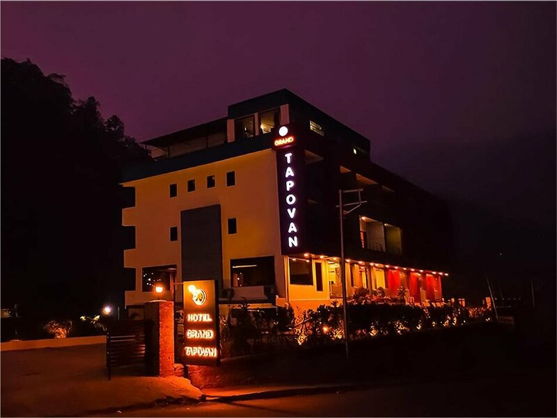 Гостиница Hotel Grand Tapovan