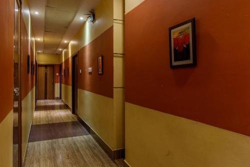 Фото The SilverLine Hotel