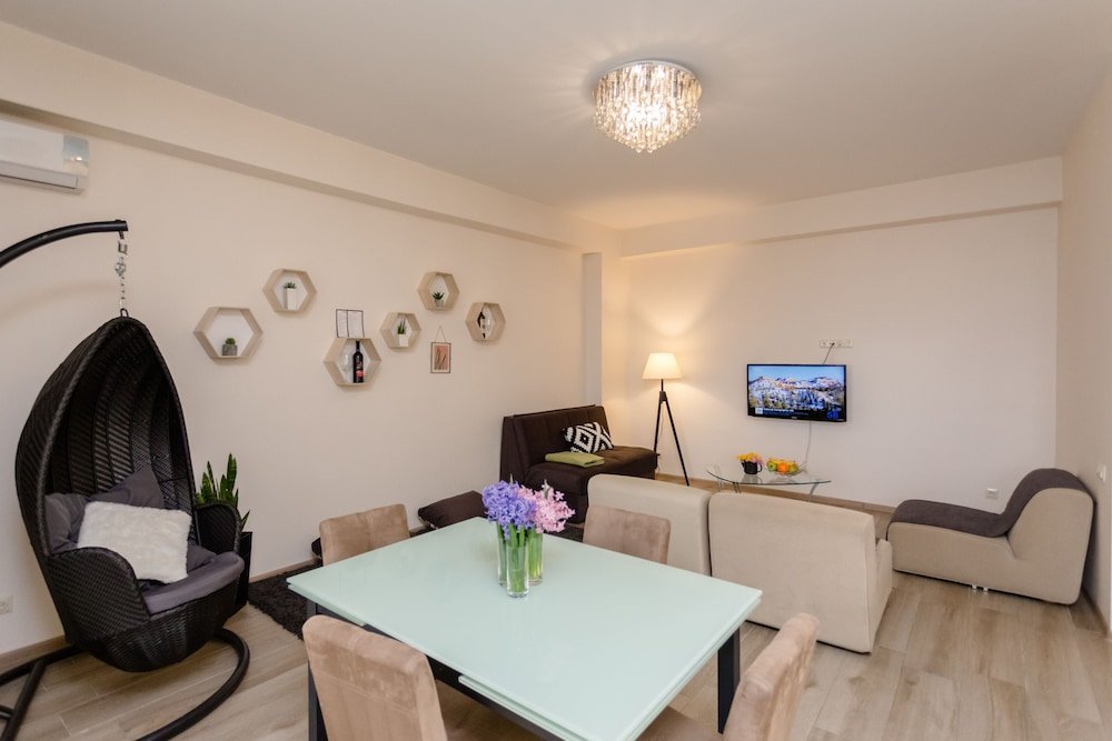 Фото Falcon Apartments - Rustaveli