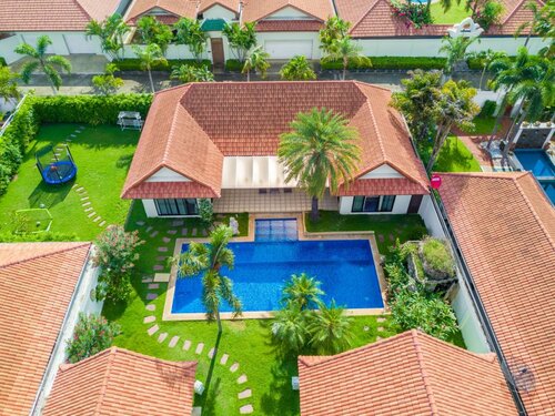 Гостиница DaVinci Pool Villa Pattaya в Паттайе