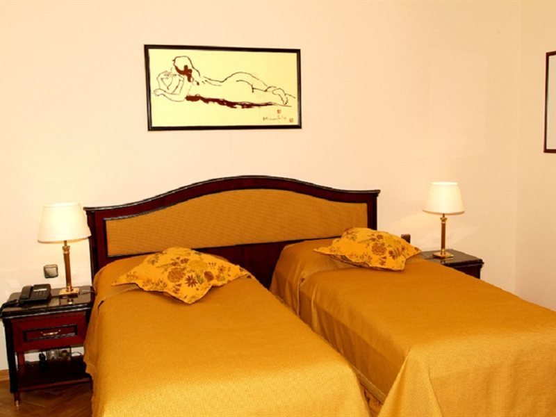 Фото Elysee Apartments