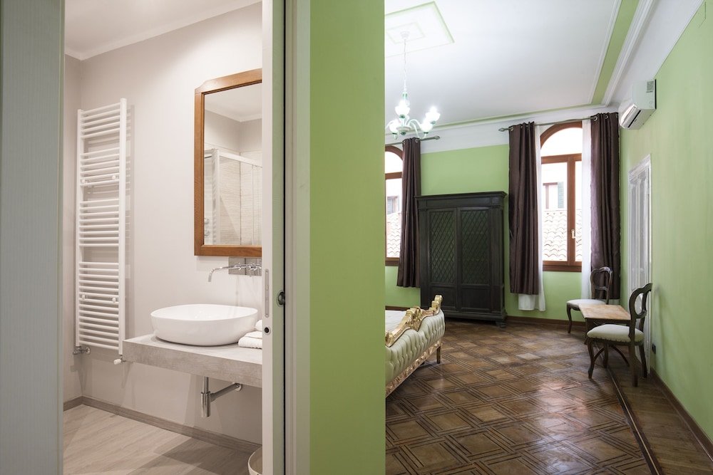 Фото Simon' Secret