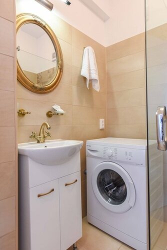 Гостиница Tres Chic Studio - Victoria Avenue в Бухаресте