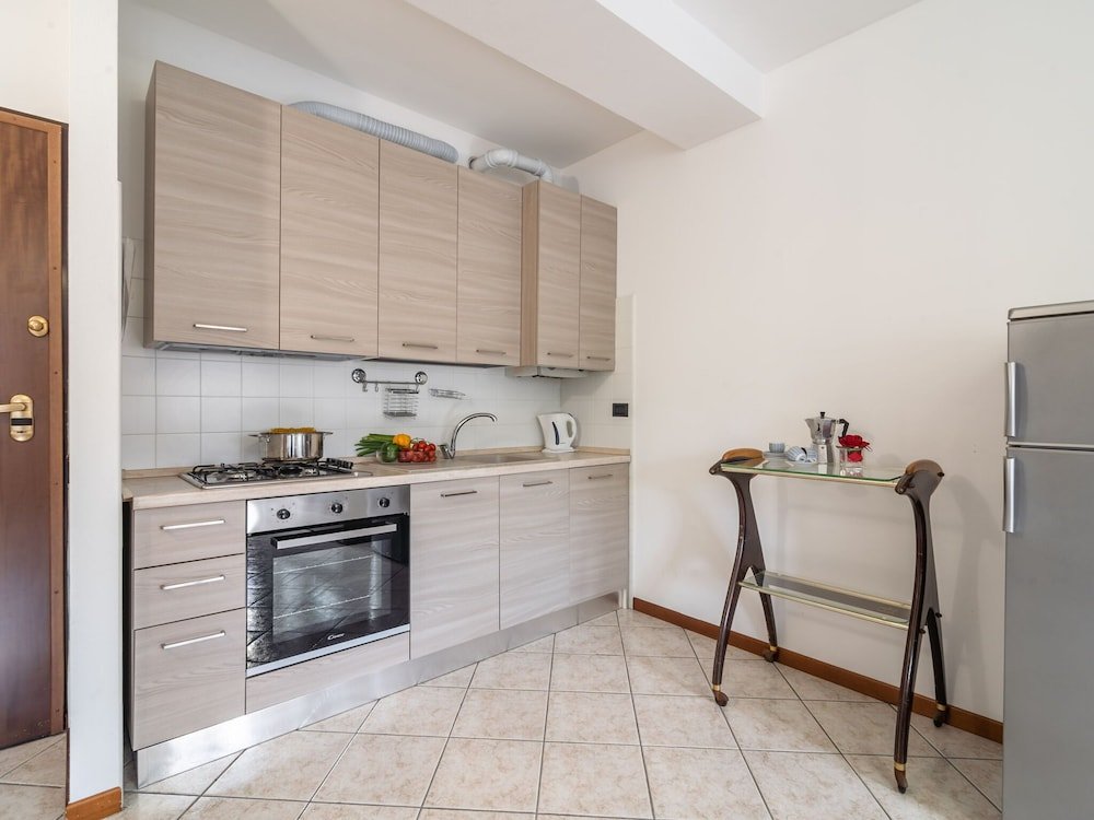 Фото Spacious Holiday Home in Verbania Pallanza With Balcony