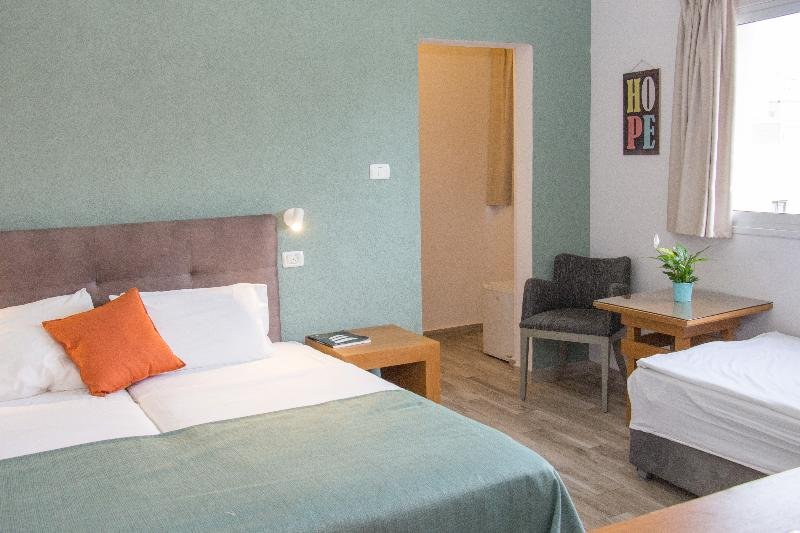 Фото Golden Beach Hotel Tel Aviv