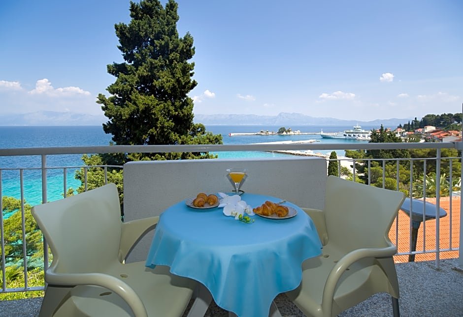 Фото Adriatiq Hotel Faraon Trpanj