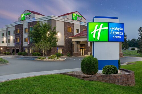 Гостиница Holiday Inn Express Hotel & Suites Lewisburg, an Ihg Hotel