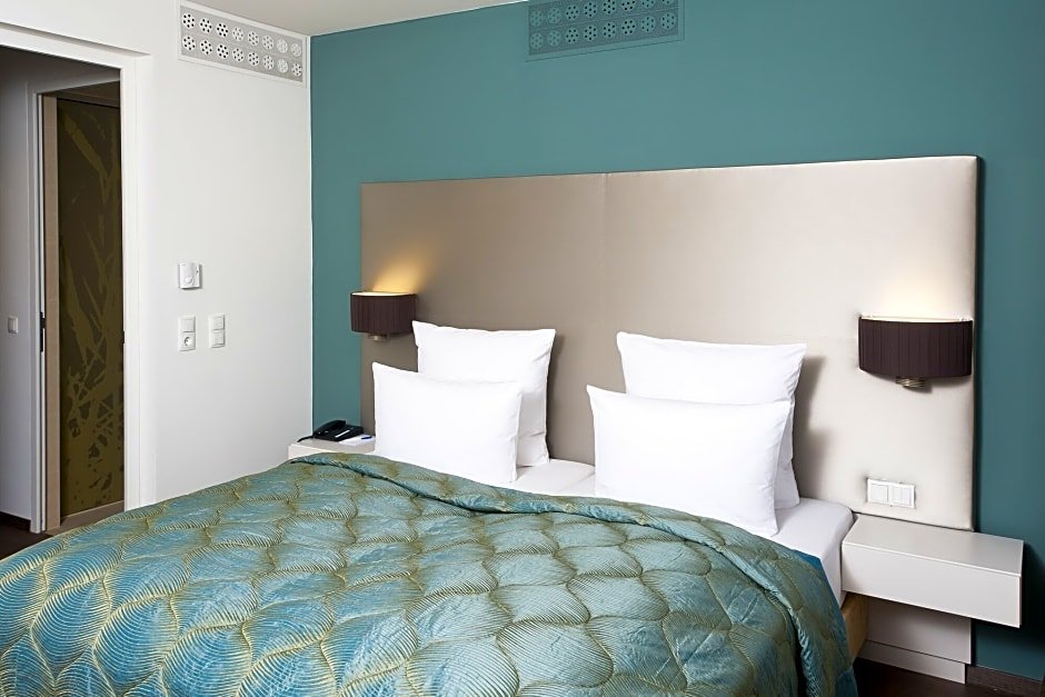 Фото Seehotel am Kaiserstrand