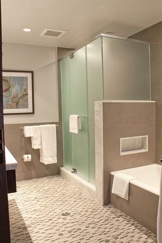 Фото The Pearl Hotel