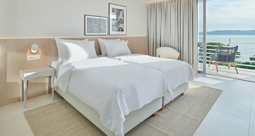 Гостиница Bluesun Hotel Marina в Бреле