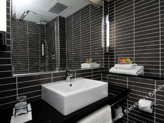 Фото Pentahotel Reading