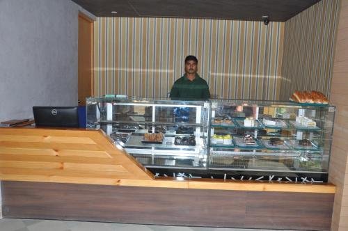 Фото Pramod Convention & Beach Resort