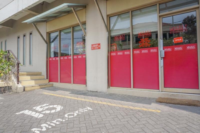 Фото RedDoorz Premium near Paris Van Java Mall