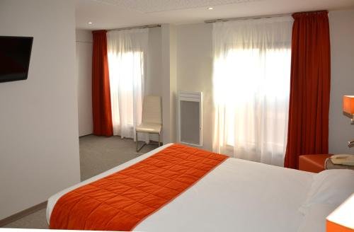 Фото Hôtel Saint Laurent