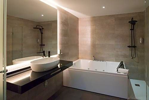 Фото Daos Suites Terrace Marbella