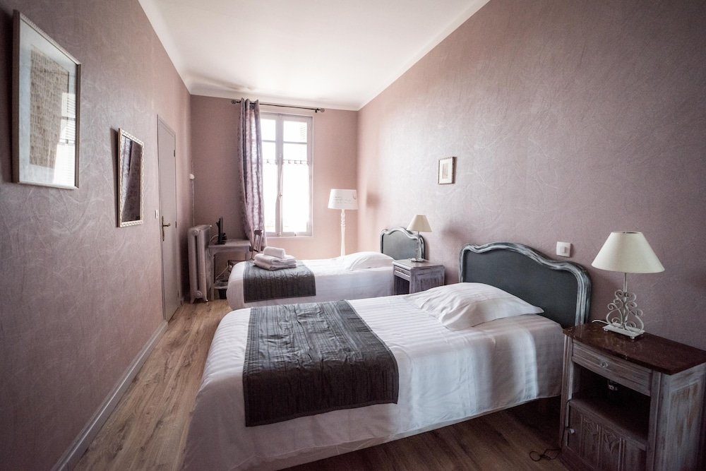 Фото Hôtel Souvenirs de Familles