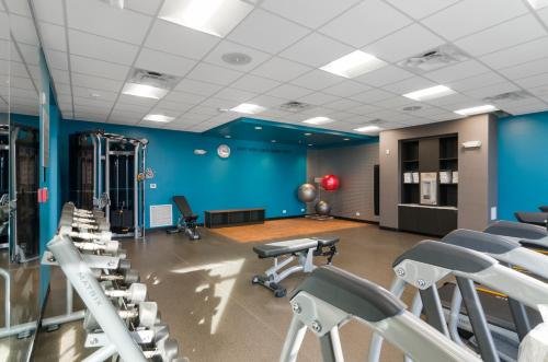 Фото Fairfield Inn & Suites by Marriott St Petersburg North