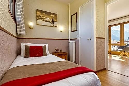 Фото Chalet Hôtel La Sapinière