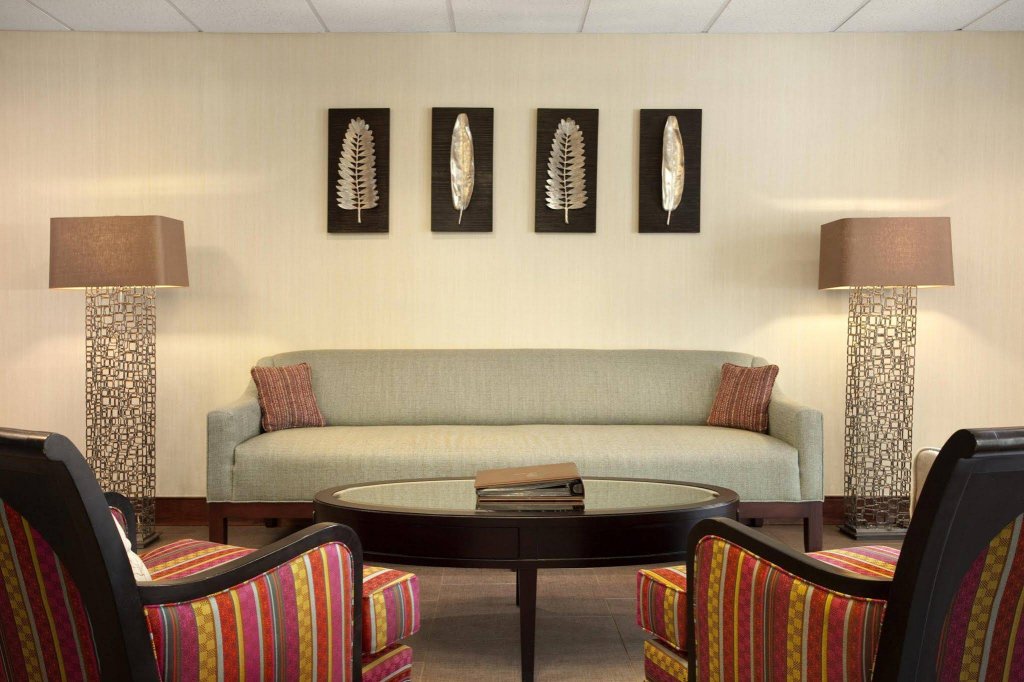 Фото Homewood Suites by Hilton Nashville Airport