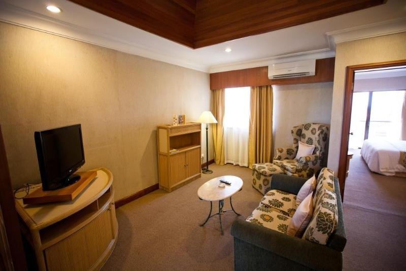 Фото Tiara Labuan Hotel