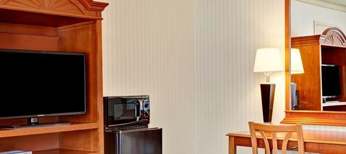 Фото Mirage Inn and Suites