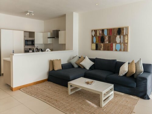 Апартаменты Villasun Seafront Apartment at Cap Ouest