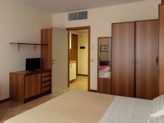 Фото Novotel Parma Centro