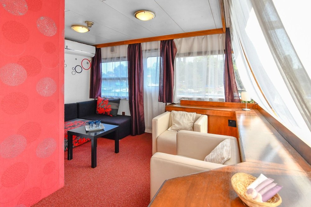Фото Botel Vodník