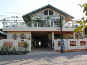 Гостиница Surada Guesthouse в Удонтхани