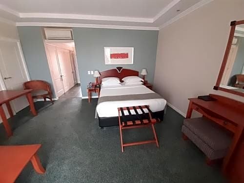 Фото Courtyard Port Elizabeth