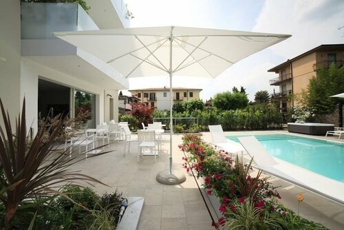 Гостиница Viola Relais в Дезенцано-дель-Гарда