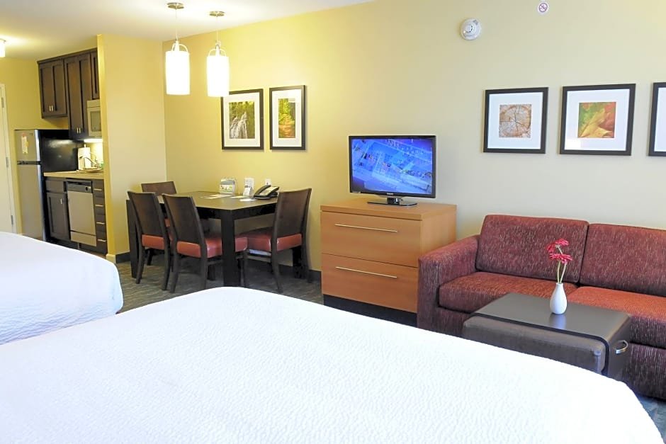 Фото TownePlace Suites Redding