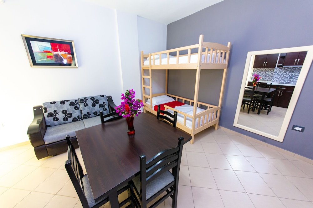 Фото Hotel Villa Qendra