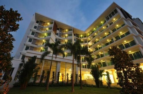 Гостиница Vareena Palace Hotel Pattaya Chonburi в Паттайе