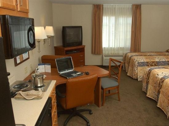 Фото Candlewood Suites Medford, an Ihg Hotel