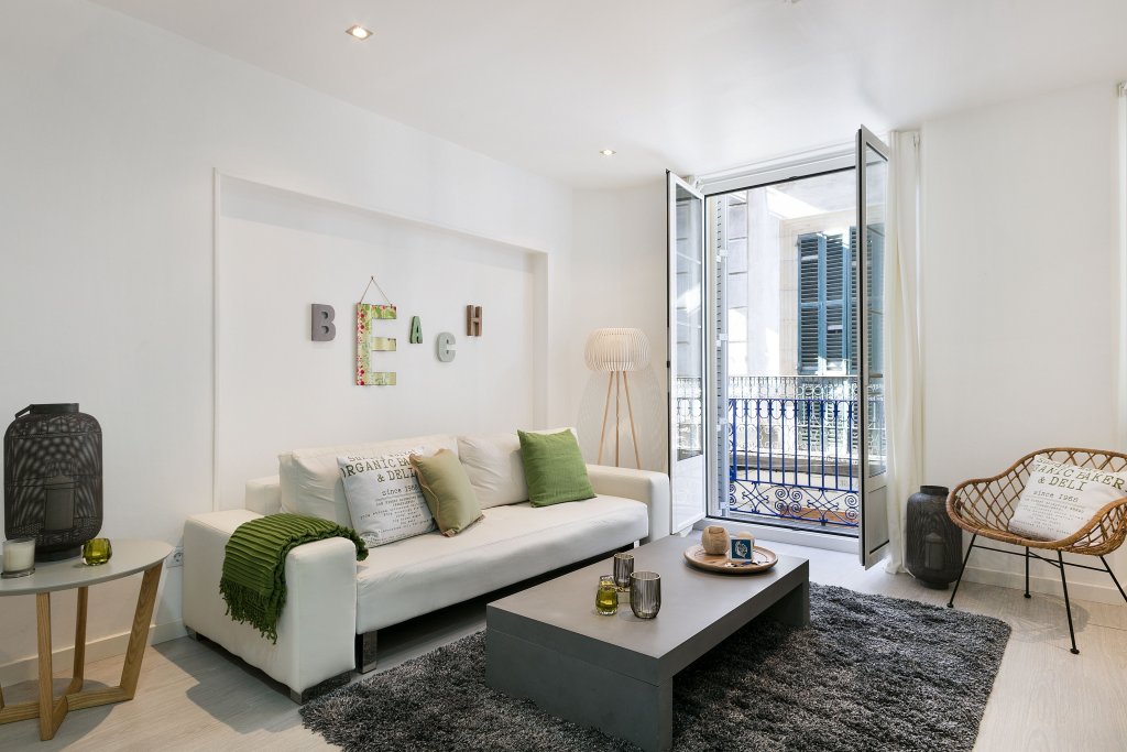 Фото Sitges Group Blue and White