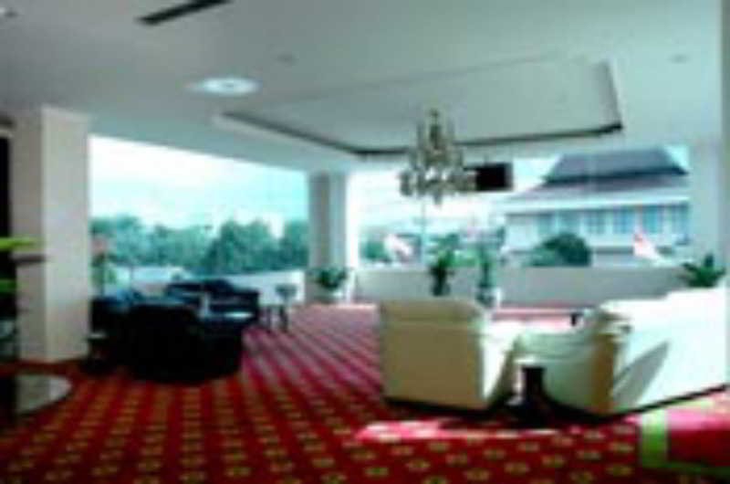 Фото Hotel Grand Tiga Mustika