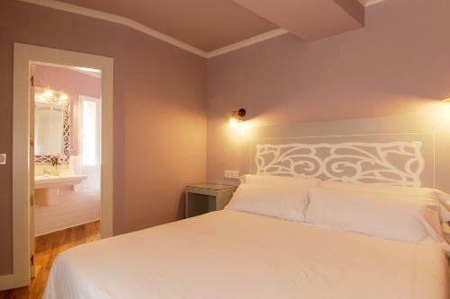 Фото Hostal los Castañuelos